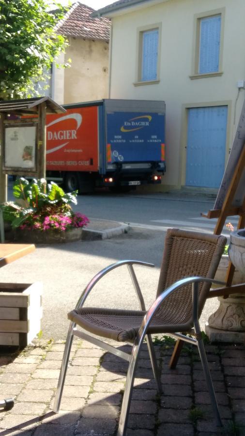 Le Pic Boeuf Manthes Exterior photo